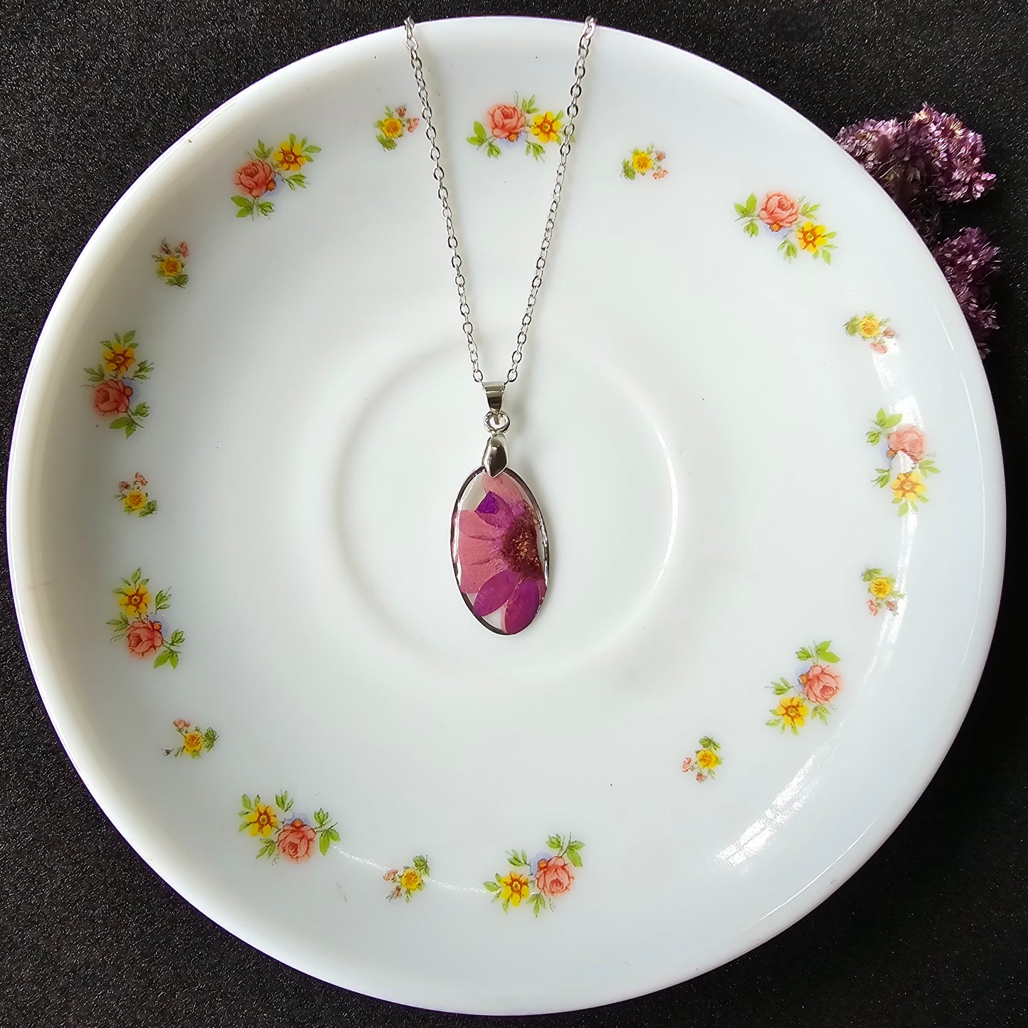 Purple Daisy Pendant - Timeless Floral Beauty